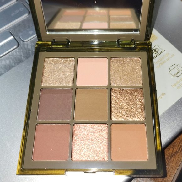 HUDA BEAUTY Makeup Huda Beauty Khaki Haze Obsessions Eyeshadow
